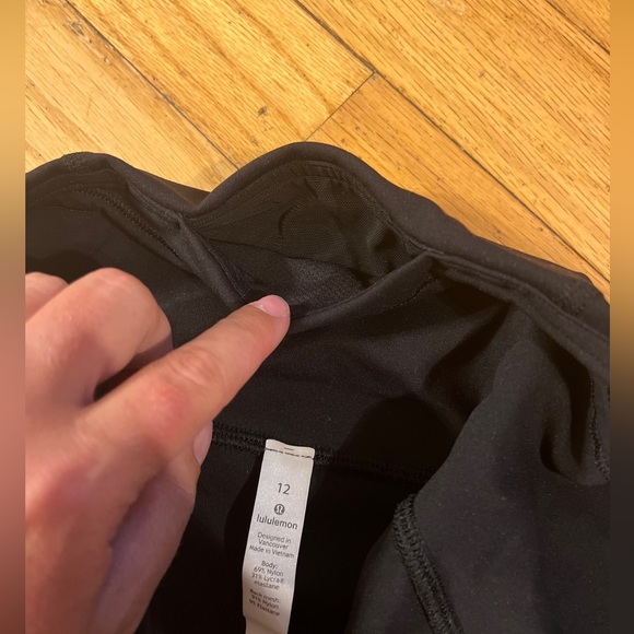 LuluLemon Black 7/8 Legging with Pockets - Picture 7 of 8